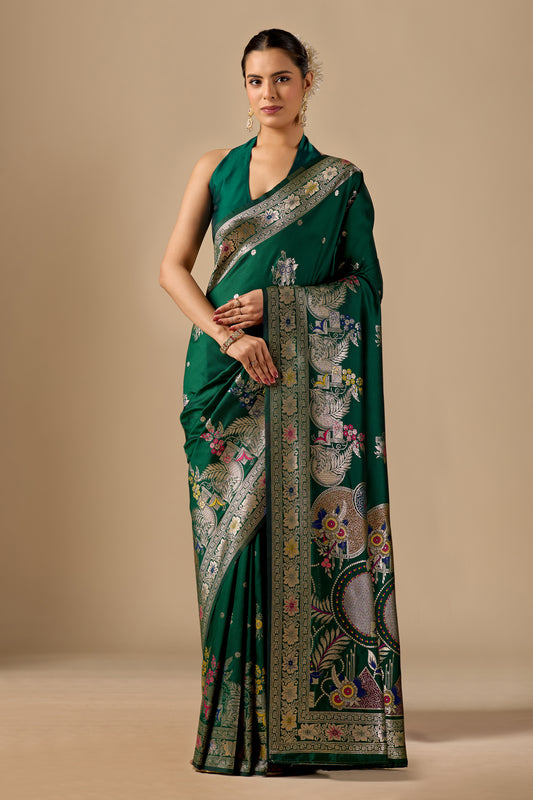Woman in front pose wearing deep green Meenakari deer motif zari pallu silk saree — Chandrikas