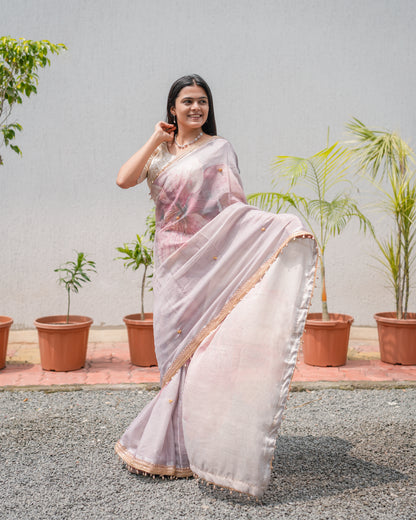 Woman in front pose wearing dusty lavender pink floral digital print tissue cotton zari saree — Chandrikas