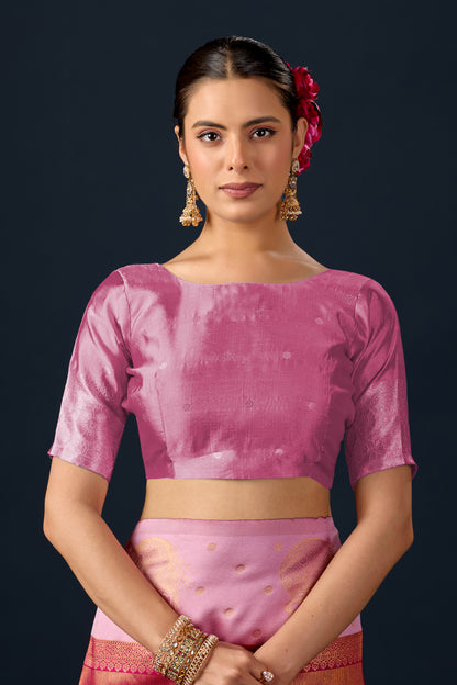 Woman in close pose wearing metallic rust pink silk matka motif border saree — Chandrikas